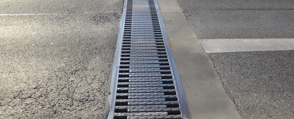 Wärmeausdehnung (Dehnungsfuge einer Brücke)