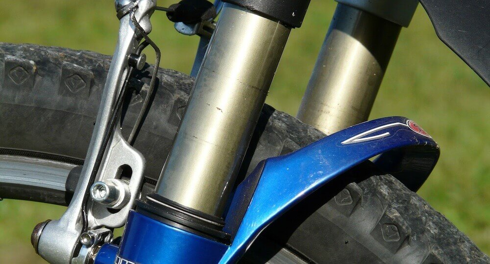 Gedämpfte Schwingung (Stossdämpfer)