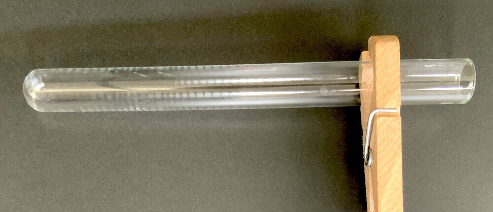 Stehende Wellen (einseitig offene Gassäule bei der Knallgasprobe)